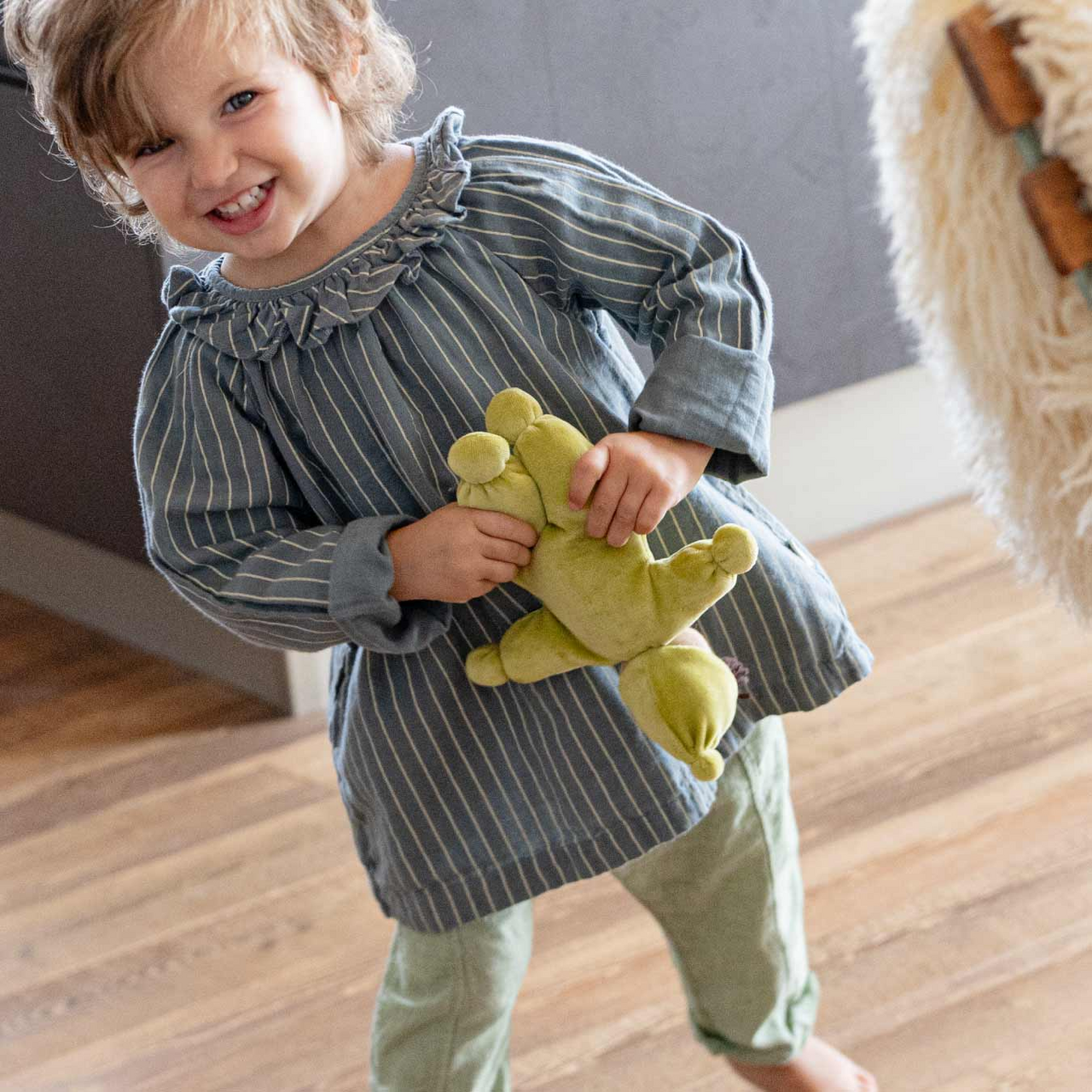 Waldorfpuppe LOLO moos Waldorfpuppe LOLO moos